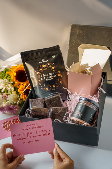 "Mom's Favourite things" Hamper - Brownsalt Bakery